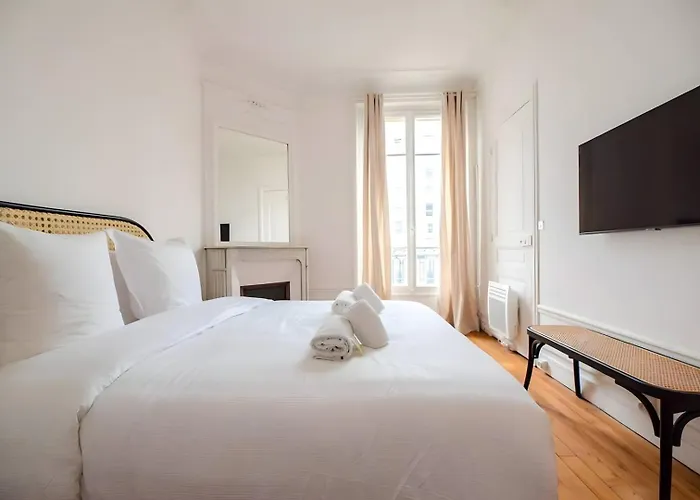Tbs 323 - Superb With Eiffel Tower View Apartament