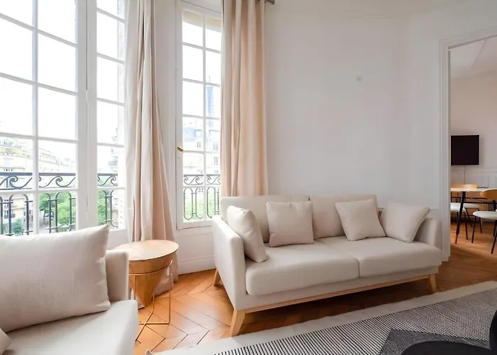 Apartament Tbs 323 - Superb With Eiffel Tower View Paryż