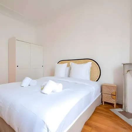 Tbs 323 - Superb With Eiffel Tower View Apartamento *